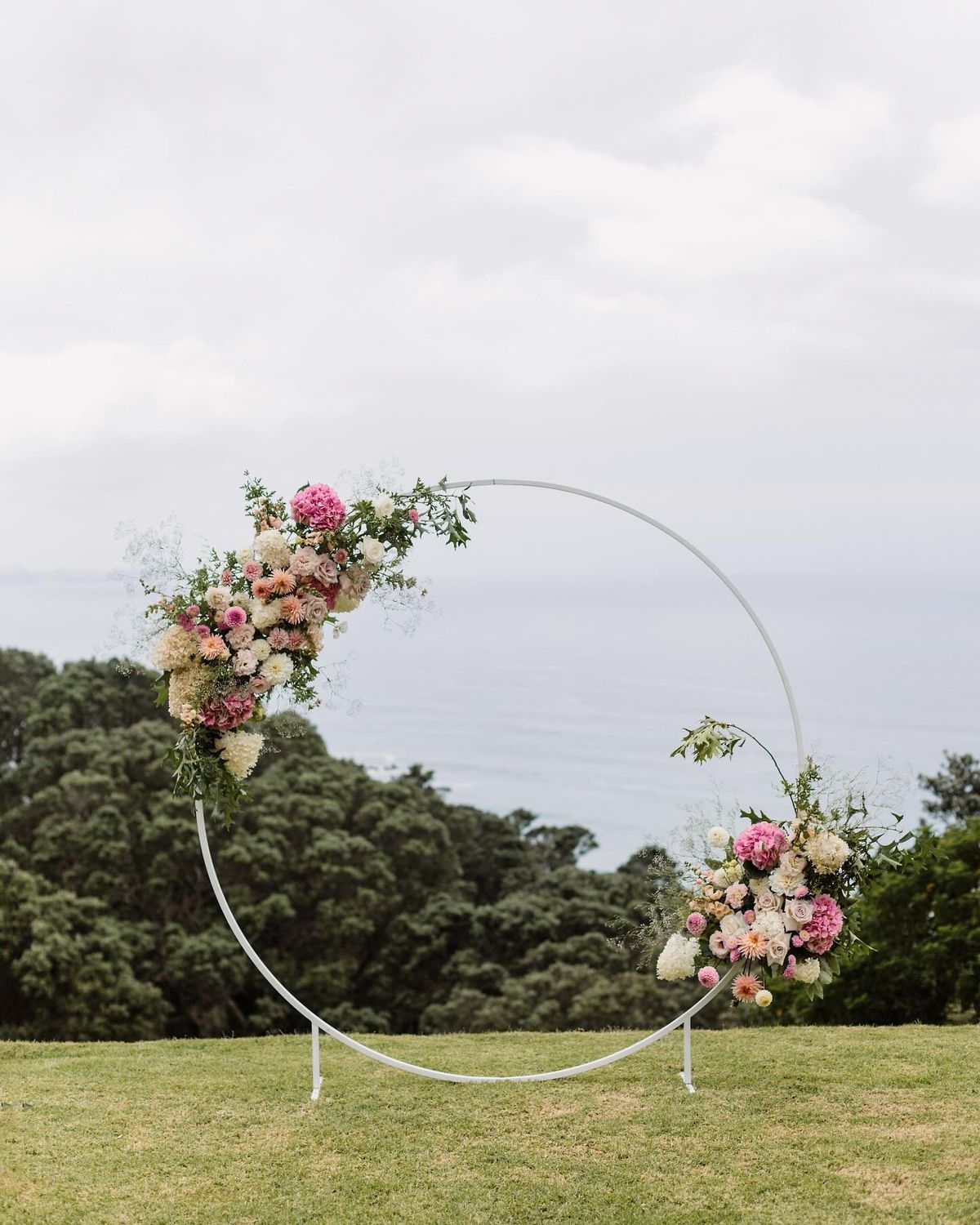 Round arbour